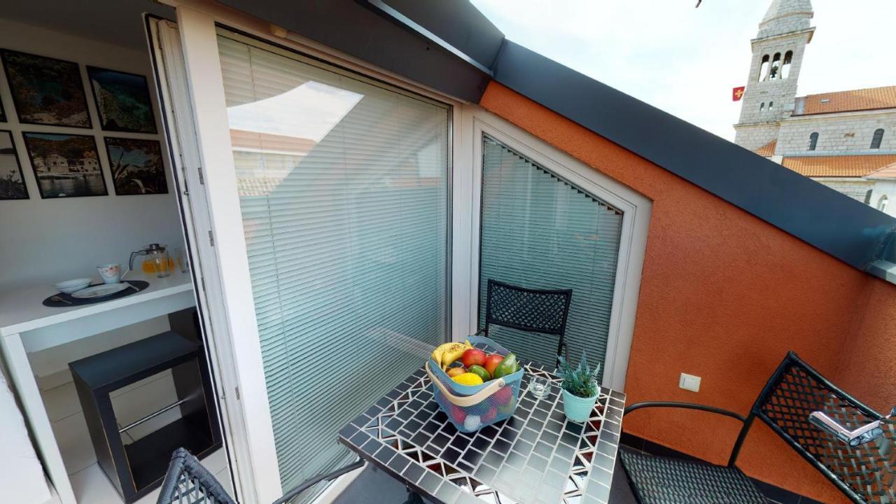 Number 5 Apartment Pakostane Exterior photo